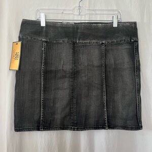 NWT denim mini skirt Rock & Republic stretchy